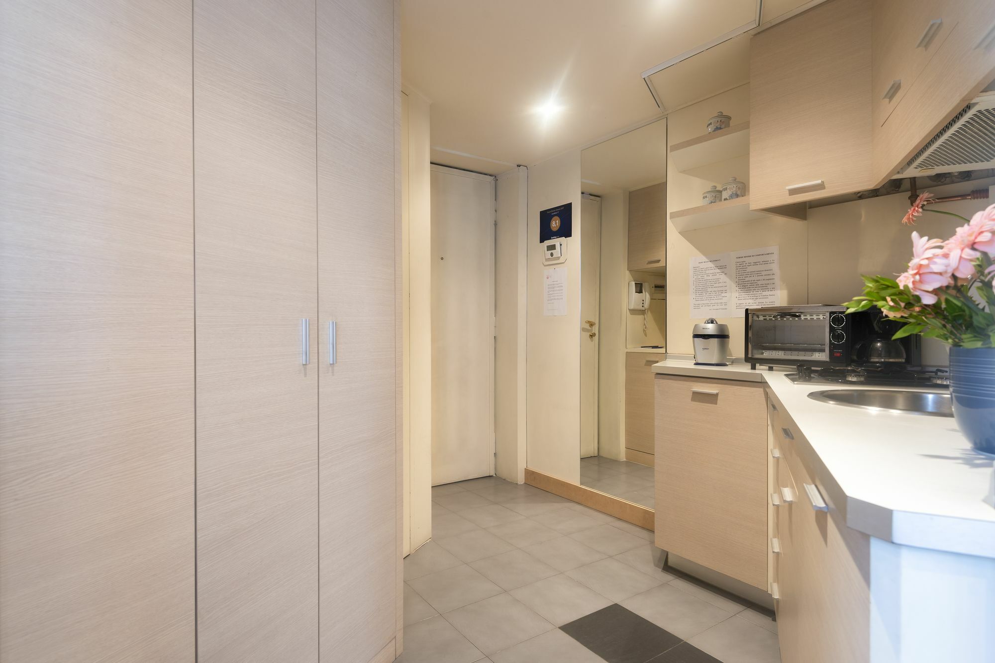 San Babila - Rentclass Albatros Milan Exterior photo